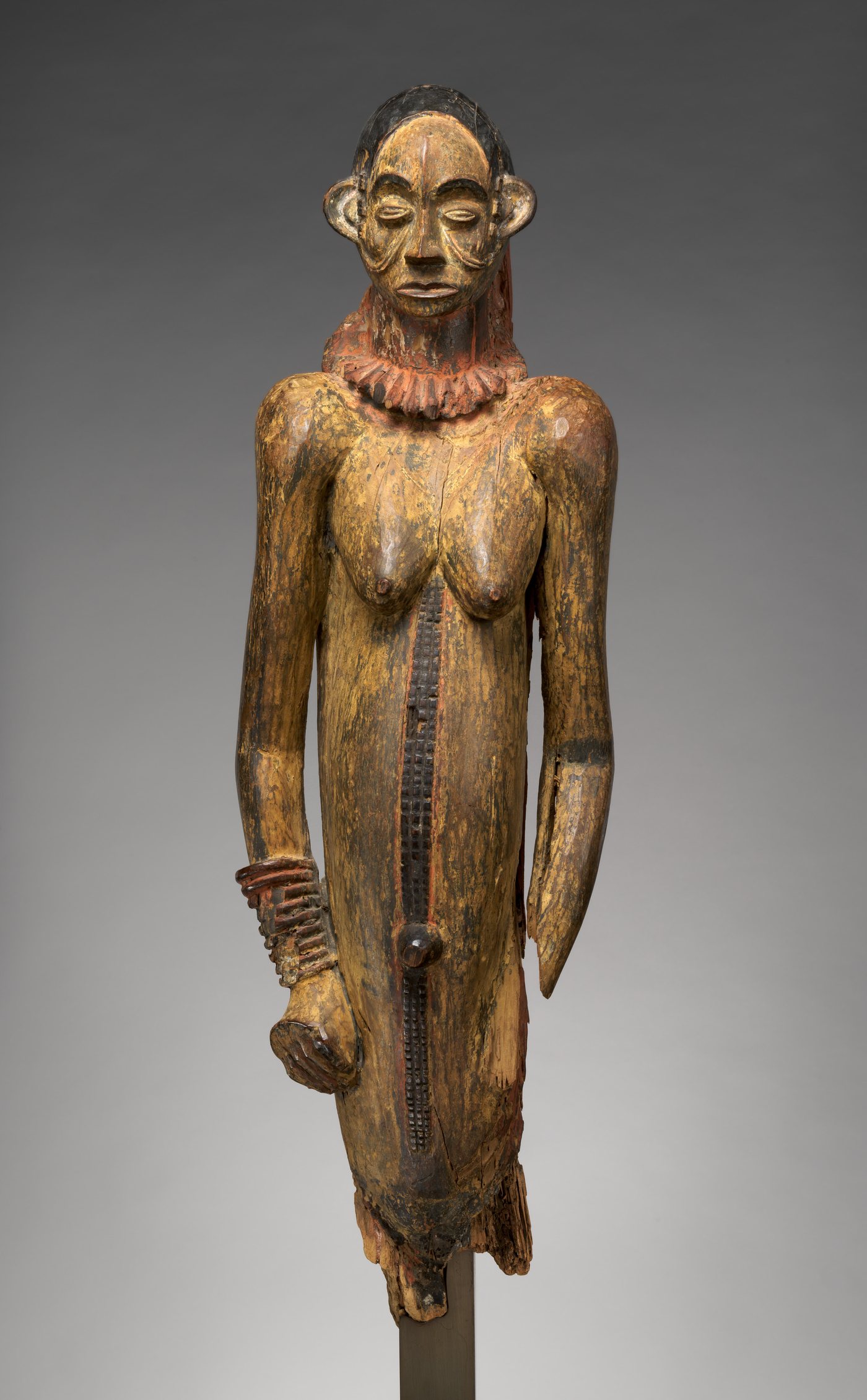 Female figure from an obu (house of images), Late 19th century