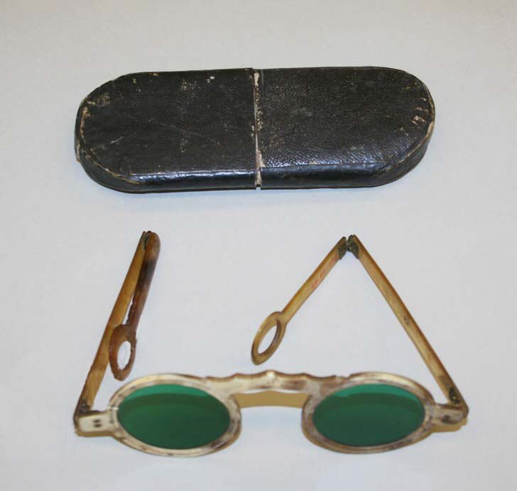 Spectacles, 19th century